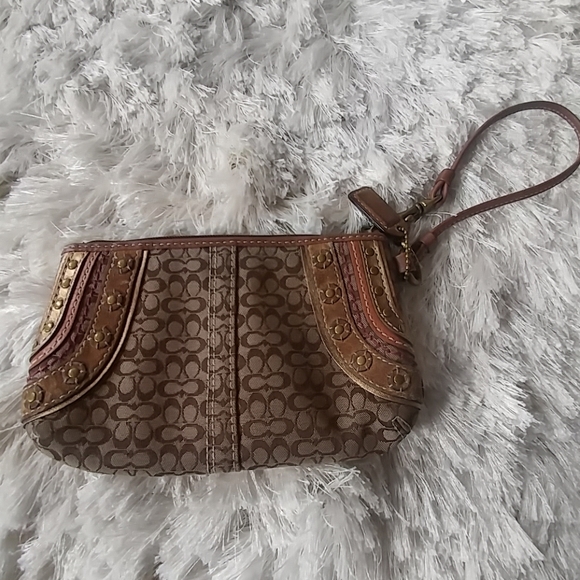 COACH wristlet - Picture 2 of 3